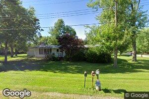 287 E Wilson Ave, Nokomis, IL 62075