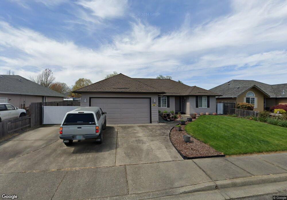 1280 Kokanee Ln, Grants Pass, OR 97527 - photo 1