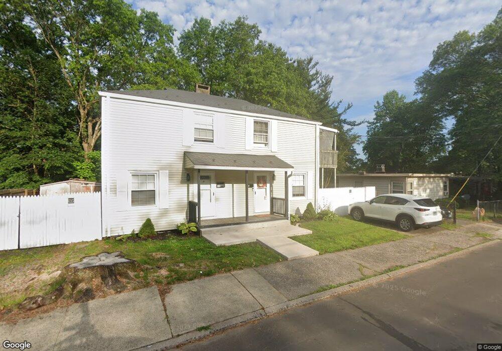 4 Hilltop Place, New Haven, CT 06515 - photo 1