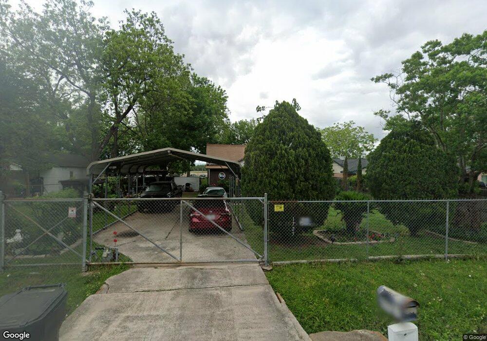 1725 Skinner Rd, Houston, TX 77093 - photo 1