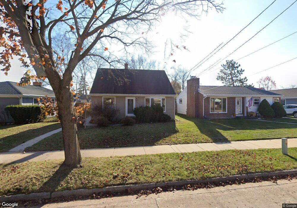 1815 30th St, Two Rivers, WI 54241 - photo 1