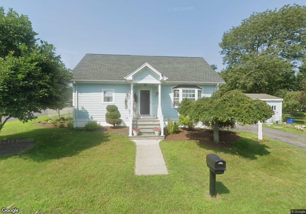 3 Dorothy St, Acushnet, MA 02743 - photo 1