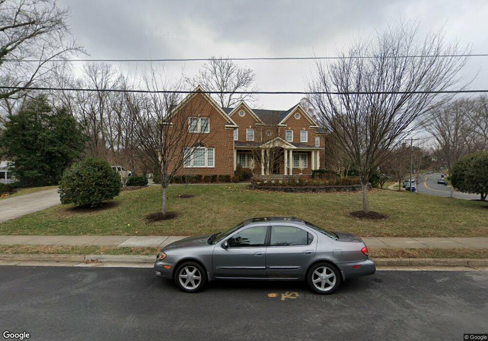 1058 Carper St, McLean, VA 22101 - photo 1