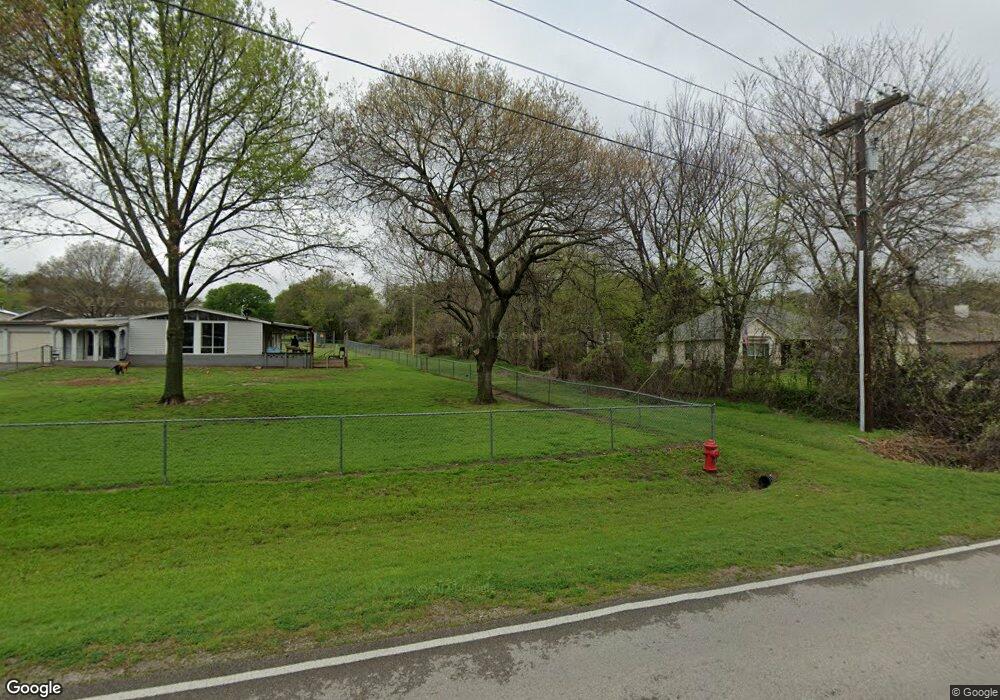 736 W Lake Dr, Weatherford, TX 76087 - photo 1