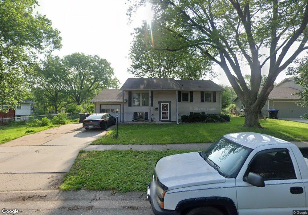 3310 SW Moundview Dr, Topeka, KS 66614 - photo 1