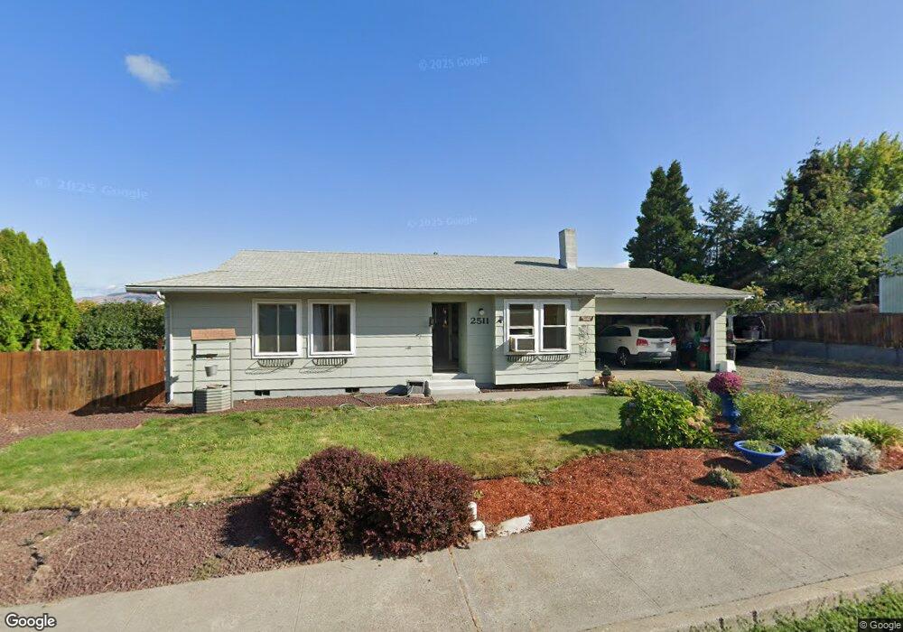 2511 E 15th St, the Dalles, OR 97058 - photo 1