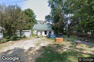711 Moscow Ave, Hickman, KY 42050