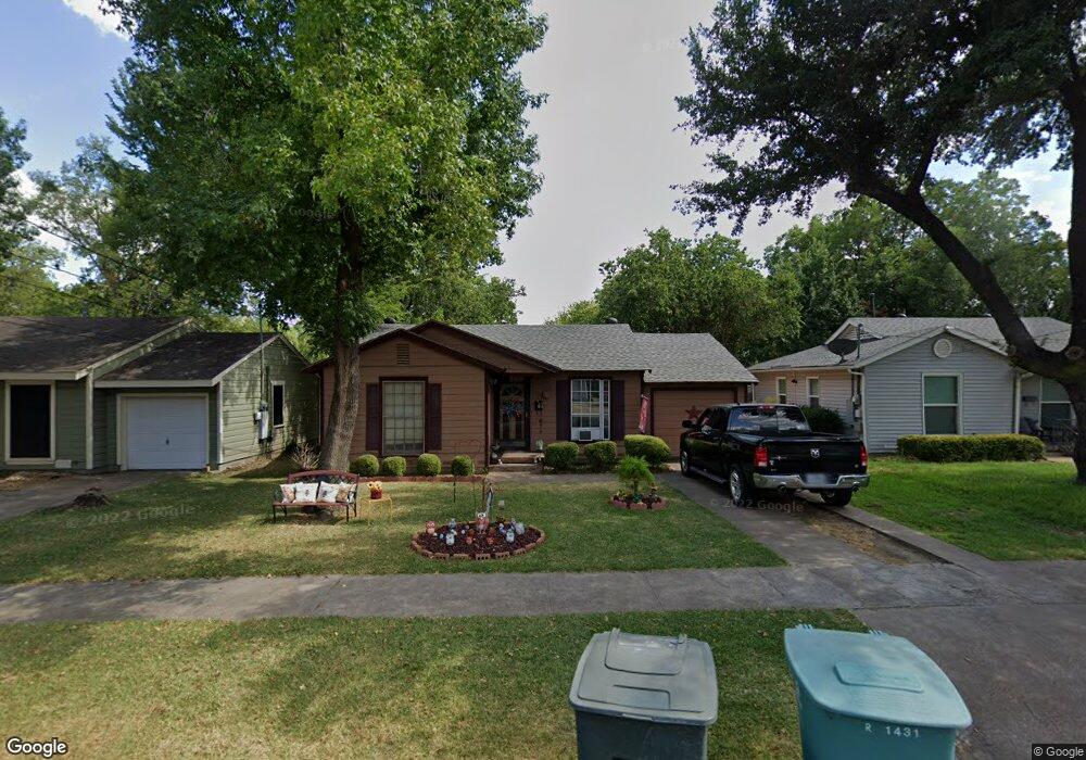308 W Dexter St, Sherman, TX 75092 - photo 1
