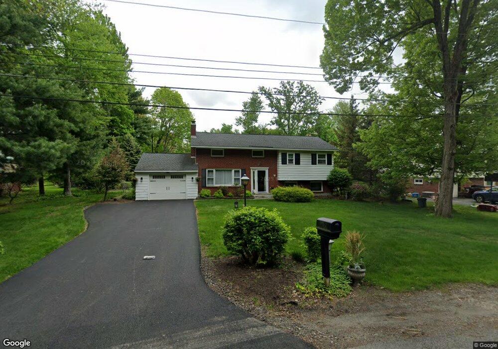 106 S Waldron Ln, Wynantskill, NY 12198 - photo 1