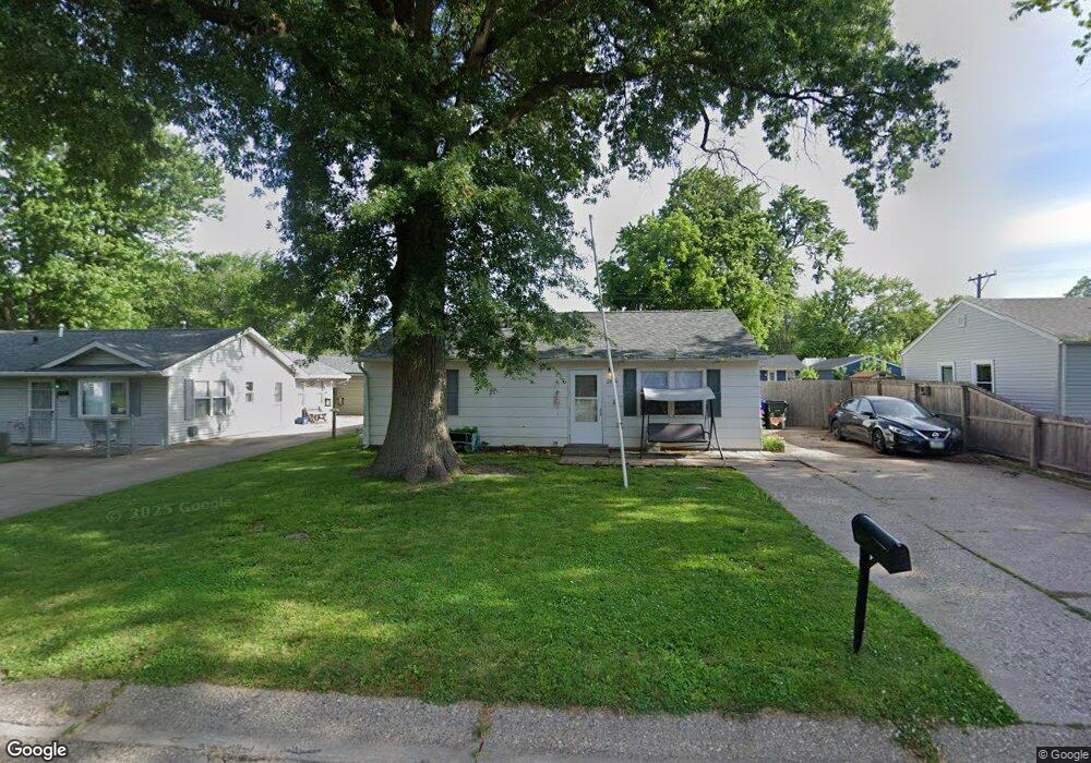 2810 W 68th St, Davenport, IA 52806 - photo 1