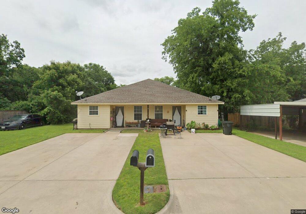 205 Meridith St, Cleburne, TX 76031 - photo 1