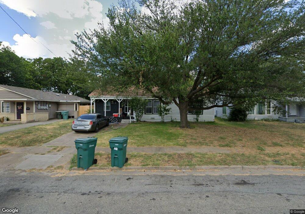 1817 N Alexander St, Sherman, TX 75092 - photo 1