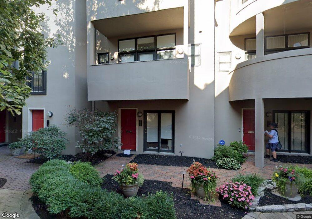 711 Sycamore Place unit 711, Columbus, OH 43206 - photo 1