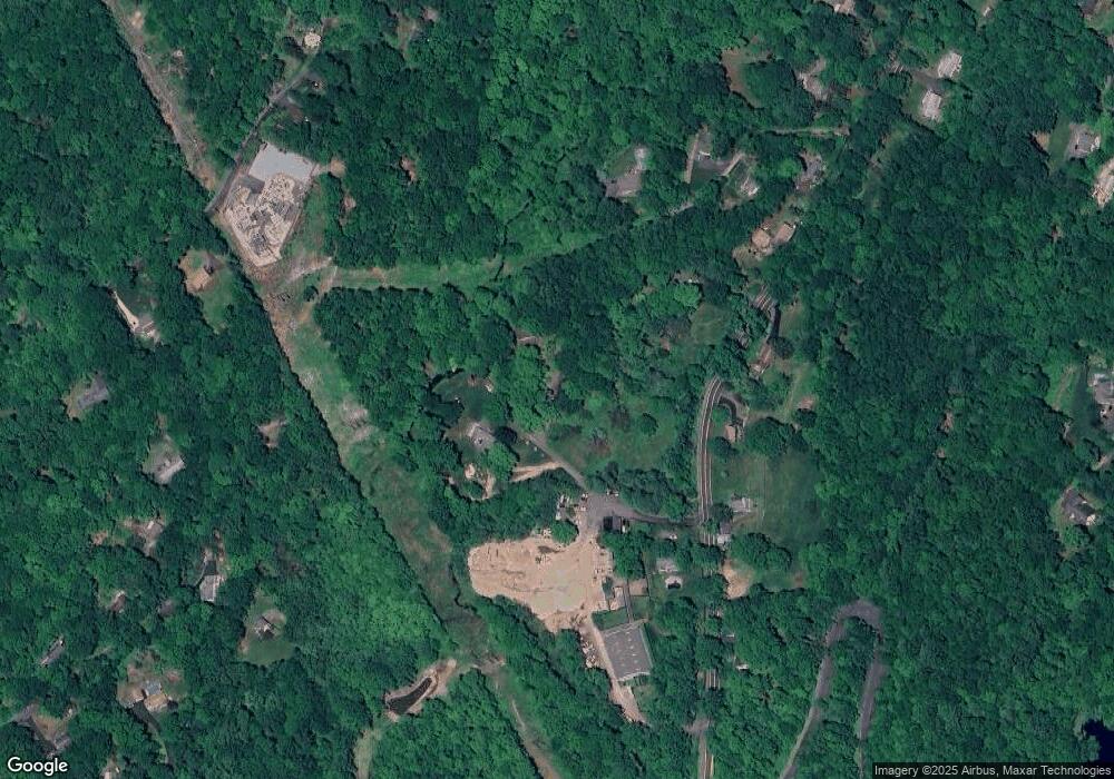 135 Redding Rd, Redding, CT 06896 - photo 1