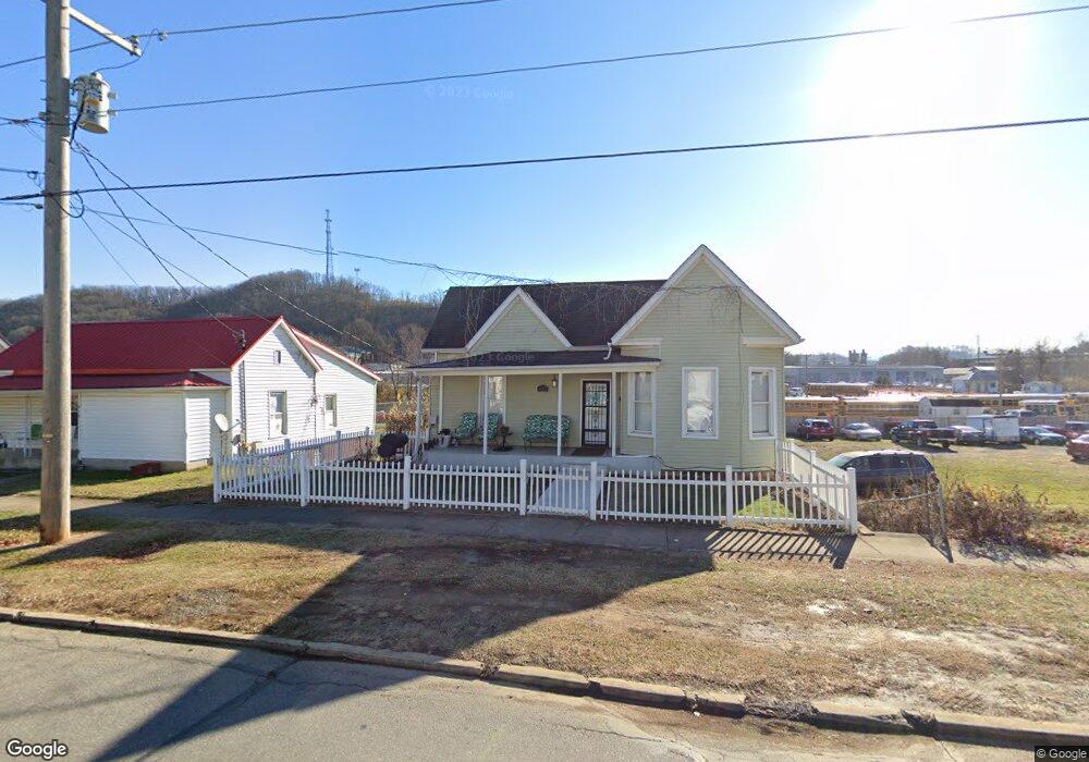 410 E Fairview Ave, Johnson City, TN 37601 - photo 1