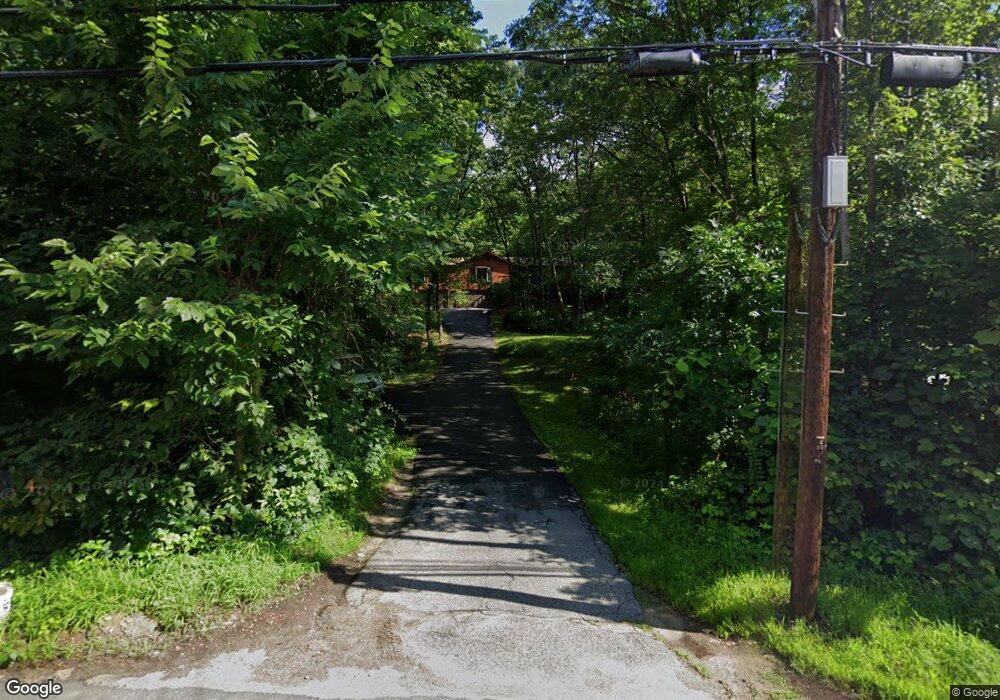 107 Elm St, Goffstown, NH 03045 - photo 1