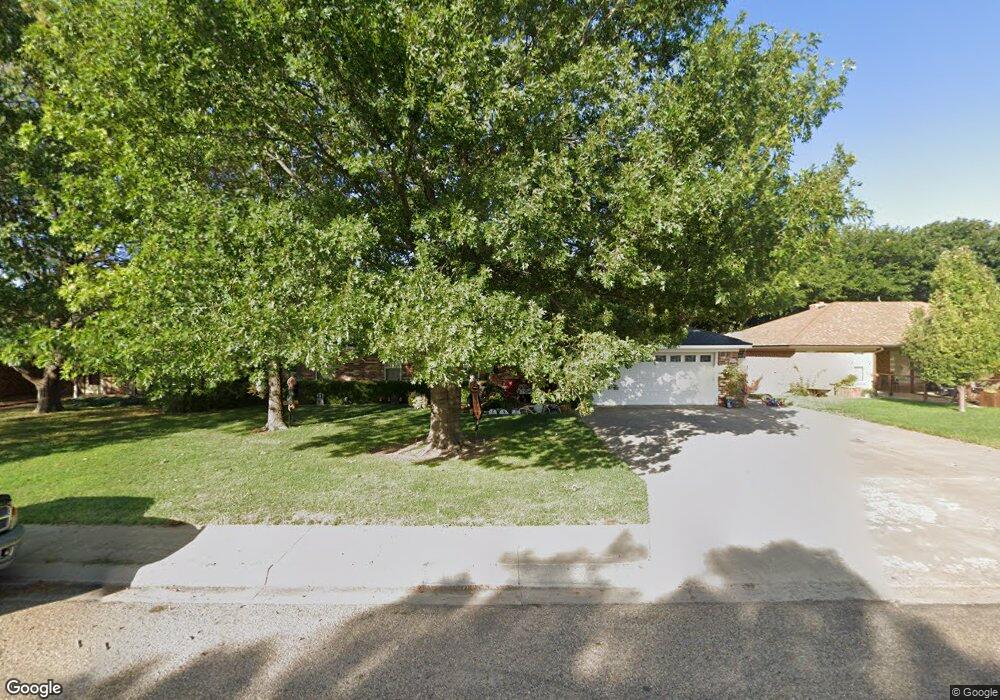 604 Melinda Ln, Dumas, TX 79029 - photo 1