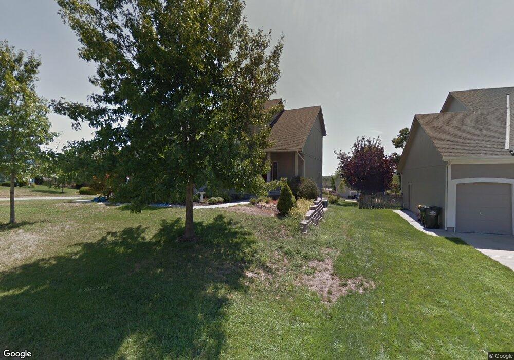 6001 Lone Elm Rd, Shawnee, KS 66218 - photo 1