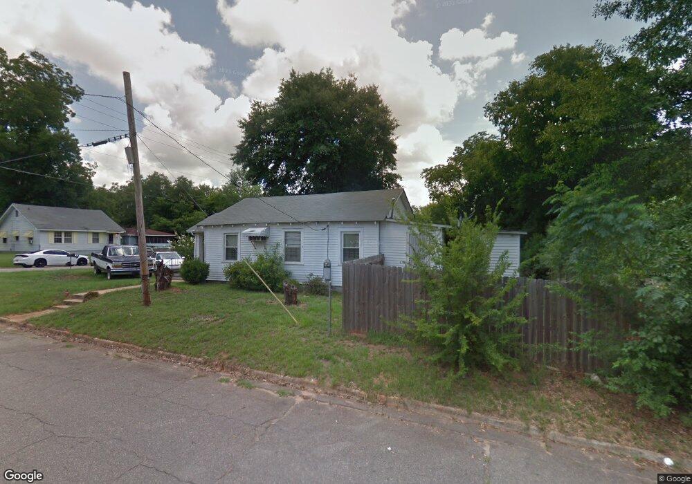 696 Paul St, Macon, GA 31206 - photo 1