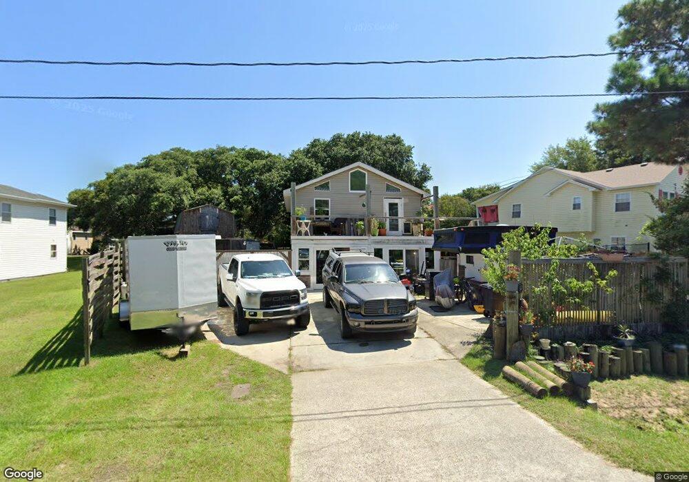 805 Swan St, Kill Devil Hills, NC 27948 - photo 1