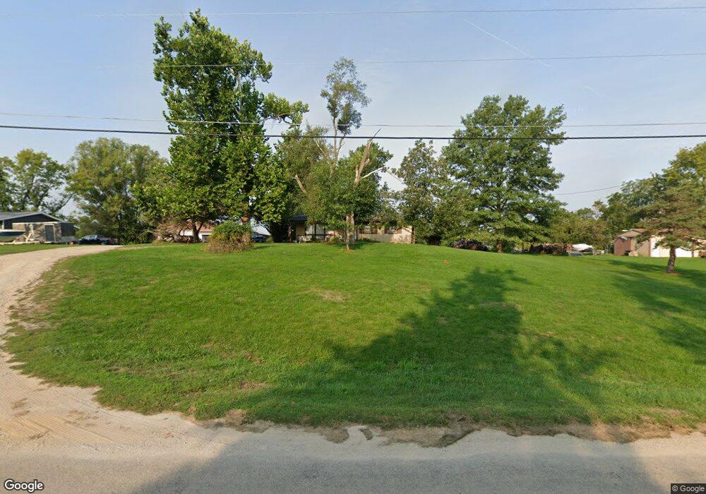 1001 44th St SE, Cedar Rapids, IA 52403 - photo 1