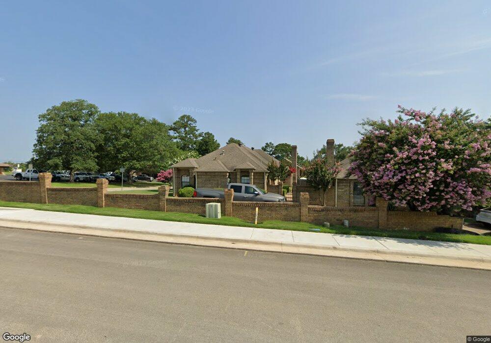 202 Cambridge Rd, Tyler, TX 75703 - photo 1