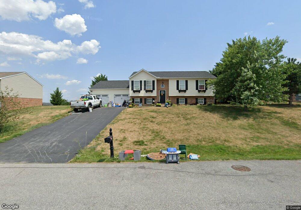 18852 Diller Dr, Hagerstown, MD 21742 - photo 1