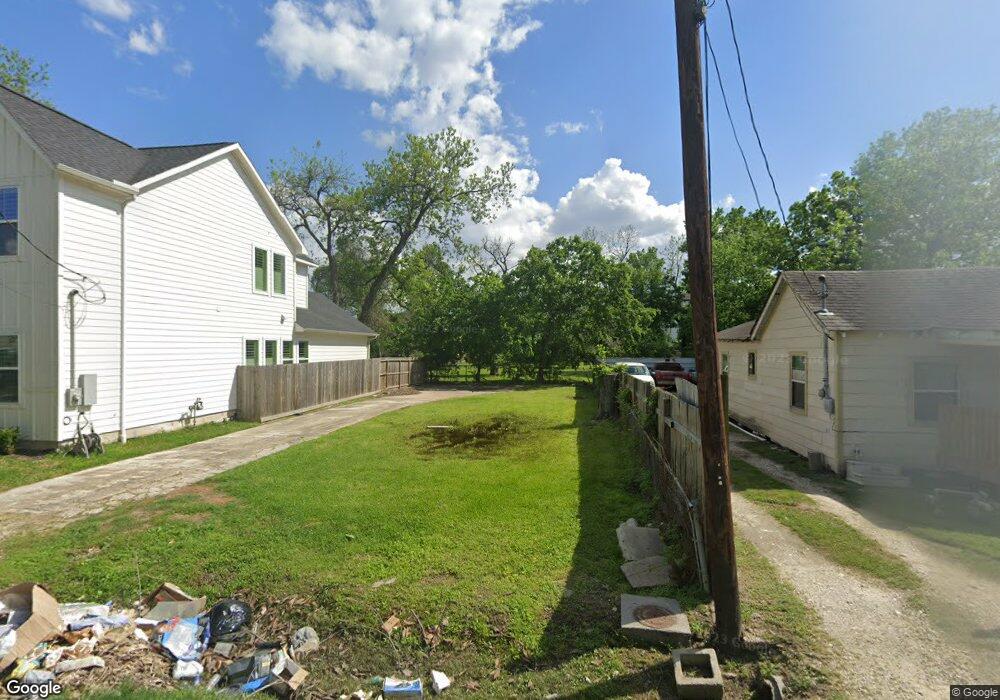 203 Oriole St, Houston, TX 77018 - photo 1