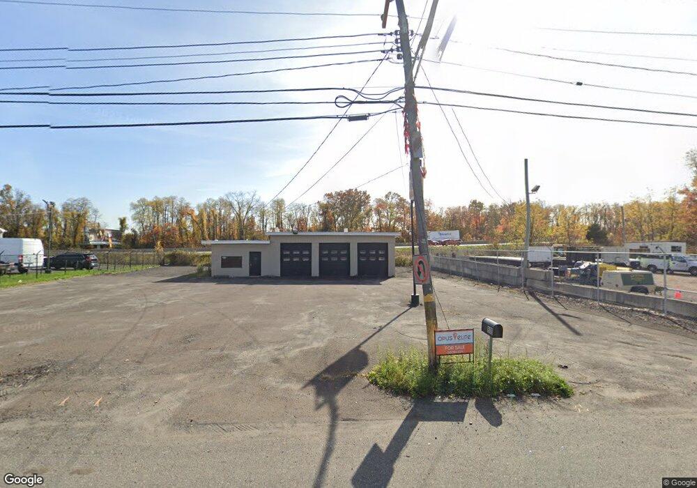 900 Lincoln Hwy, Morrisville, PA 19067 - photo 1