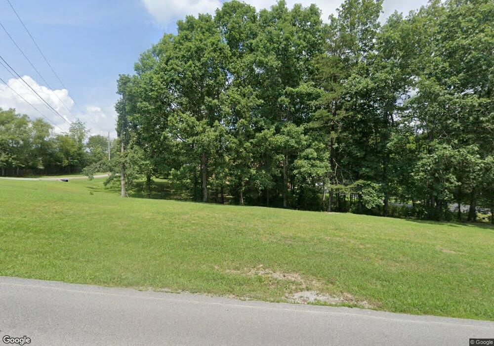 494 Myrtle Ave, Crossville, TN 38555 - photo 1