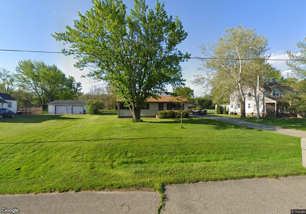 1180 Linus St, Flint, MI 48507 - photo 1