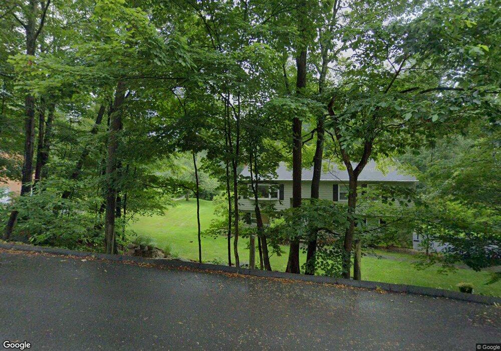 512 Bennetts Farm Rd, Ridgefield, CT 06877 - photo 1