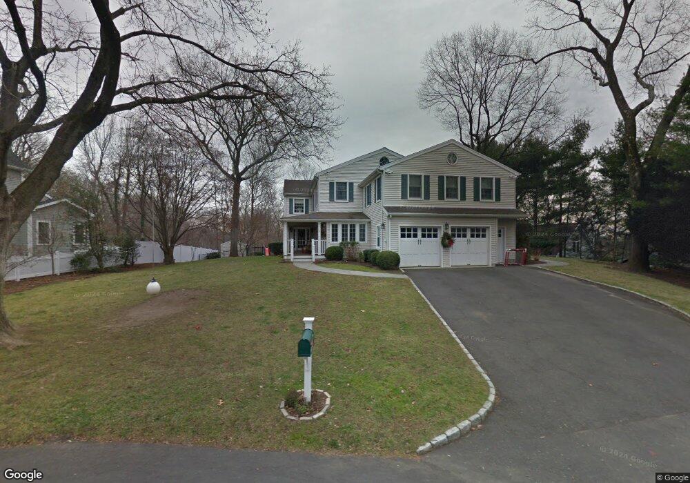 12 Pleasant View Place, Old Greenwich, CT 06870 - photo 1