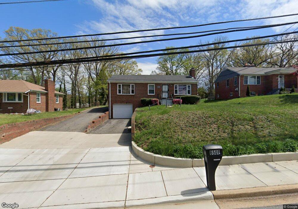 6508 Livingston Rd, Oxon Hill, MD 20745 - photo 1