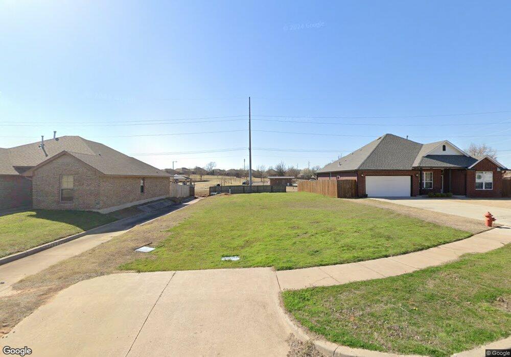 509 Beechwood Way, Moore, OK 73160 - photo 1