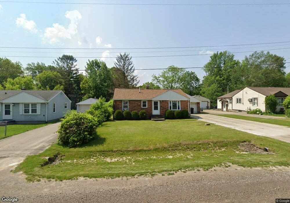 1467 Mark St, Flint, MI 48507 - photo 1