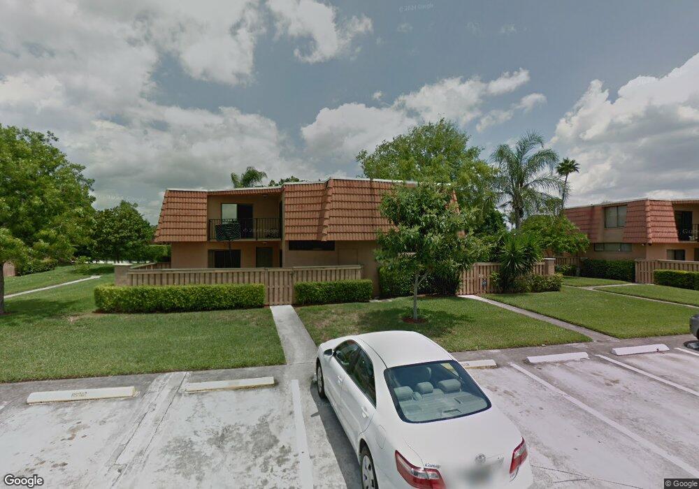 8231 Severn Dr, Boca Raton, FL 33433 - photo 1