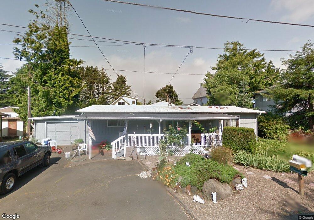 223 Neptune SE, Lincoln City, OR 97367 - photo 1