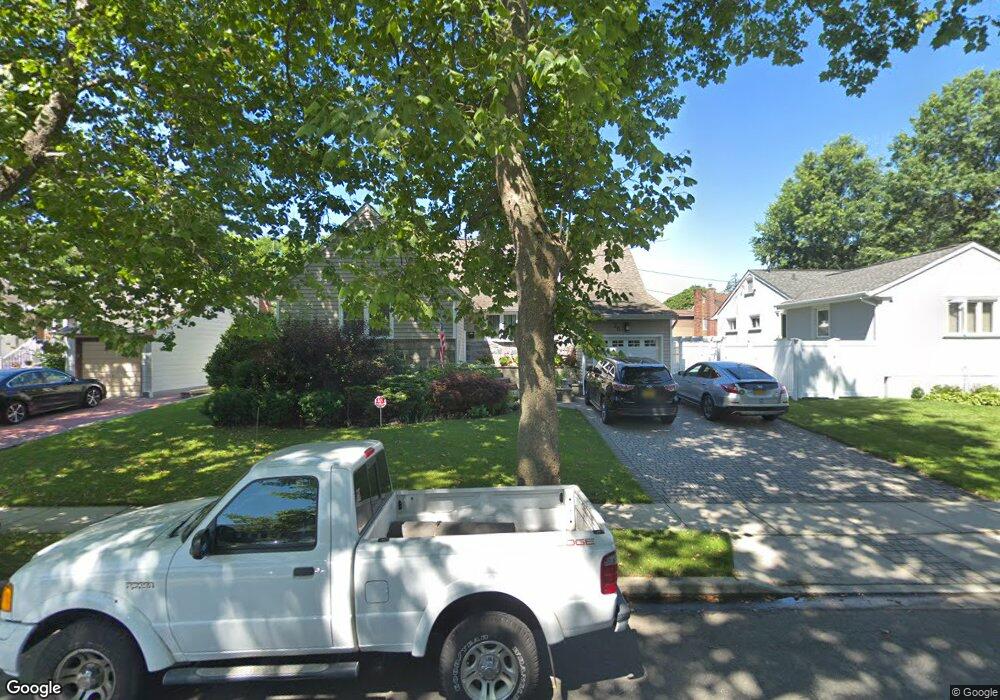 36 Janet Place, Valley Stream, NY 11581 - photo 1