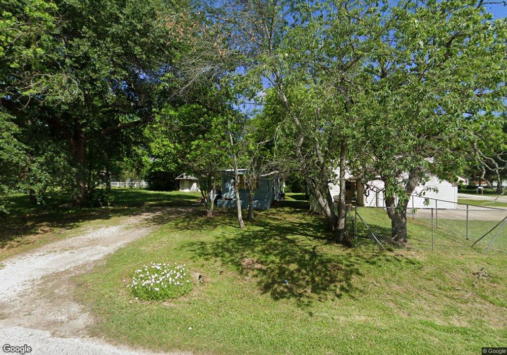 414 Foster St, Tomball, TX 77375 - photo 1