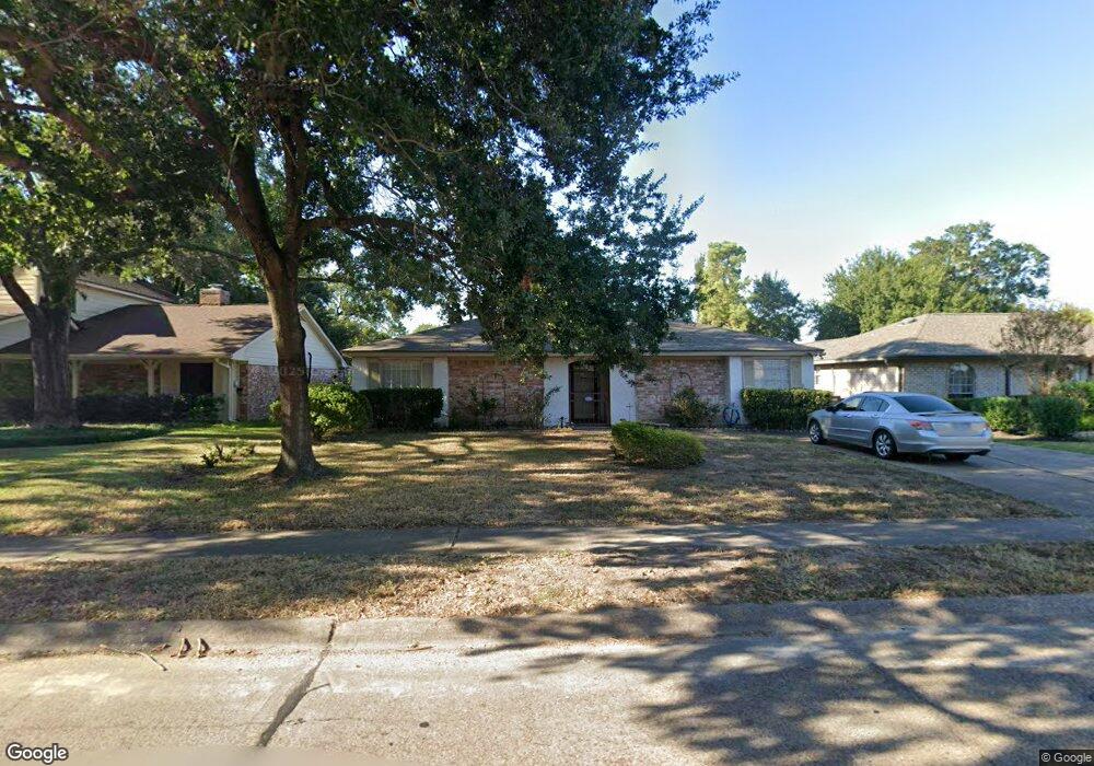 7042 Woodfern Dr, Houston, TX 77040 - photo 1