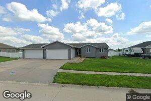 1323 8th St, Gibbon, NE 68840
