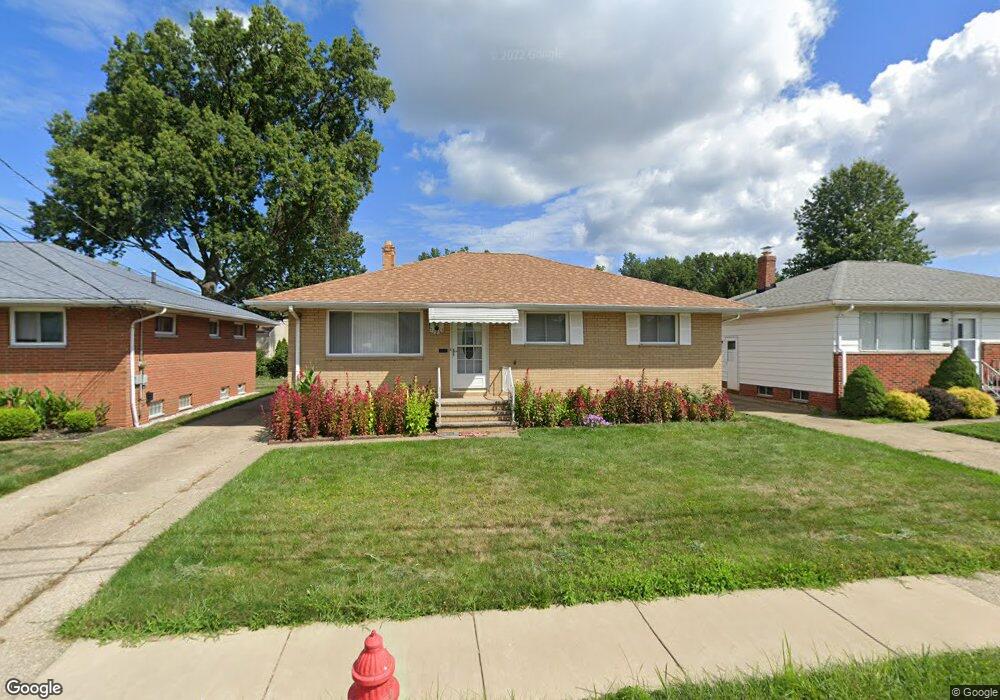 30867 Harrison Rd, Wickliffe, OH 44092 - photo 1