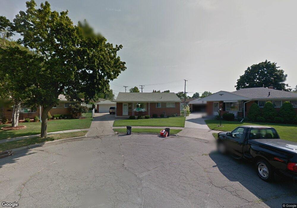 27344 E Crestmont St, Roseville, MI 48066 - photo 1