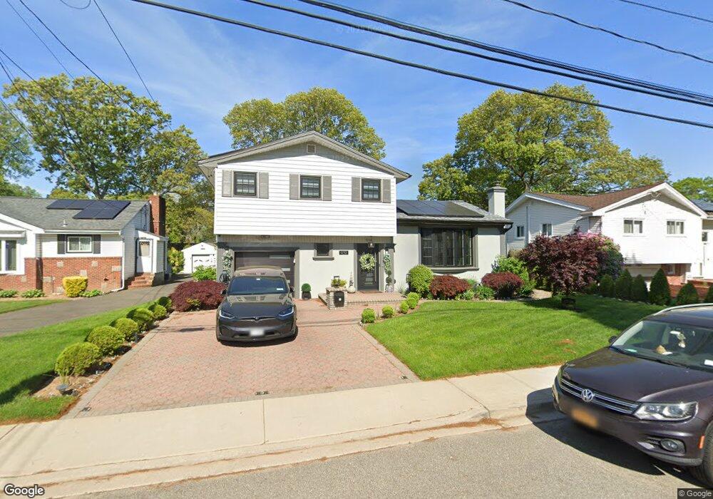 932 Derrick Adkins Ln, West Hempstead, NY 11552 - photo 1