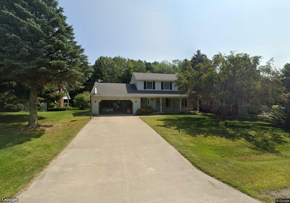 3334 Richards Dr, Port Huron, MI 48060 - photo 1