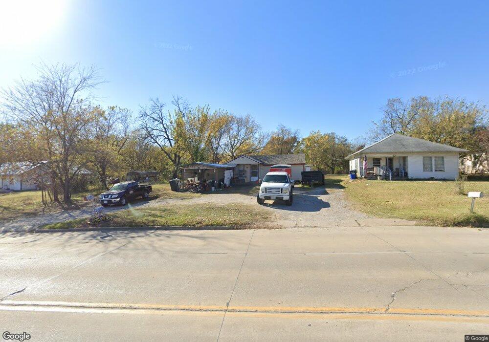 811 Lake Murray Dr S, Ardmore, OK 73401 - photo 1