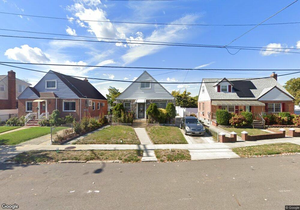 12116 Francis Lewis Blvd, Springfield Gardens, NY 11413 - photo 1