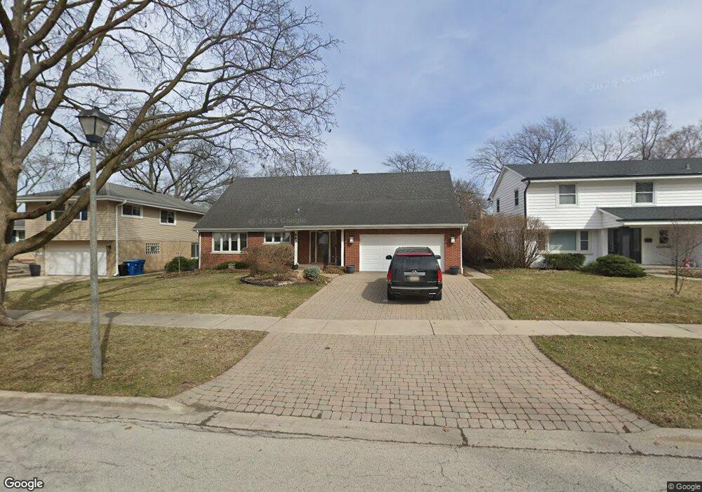 883 S Euclid Ave, Elmhurst, IL 60126 - photo 1