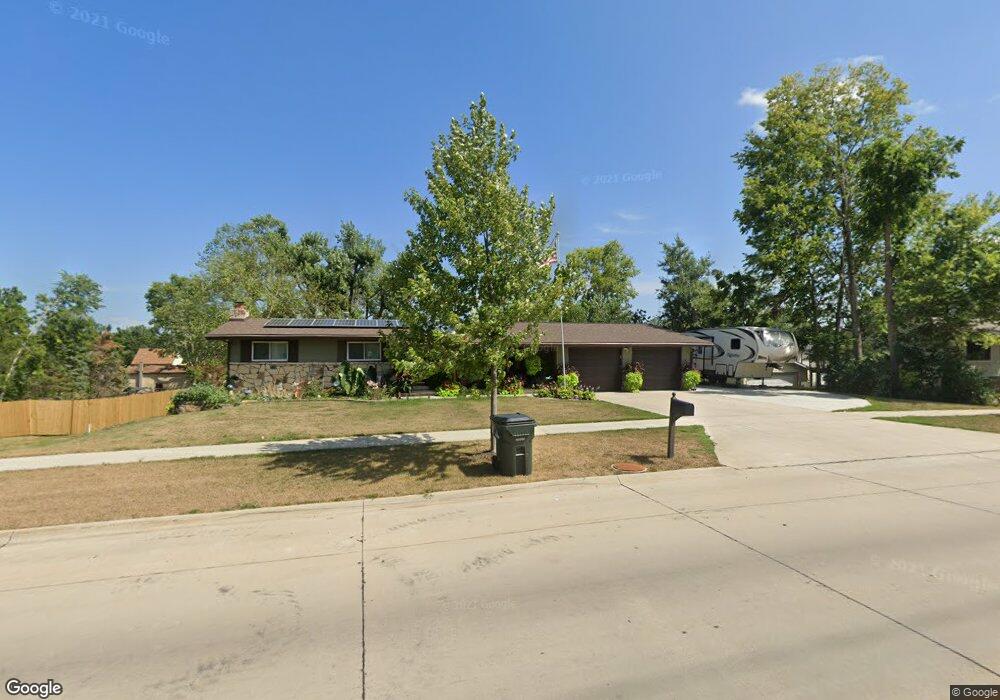 2105 18th St SW, Cedar Rapids, IA 52404 - photo 1